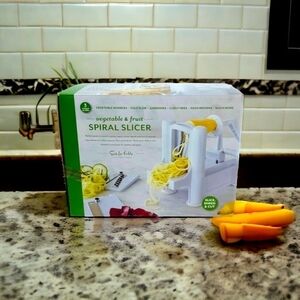 Vegetable & Fruit Spiral Slicer Sur La Table Veggies Spiralizer Veggies Cutter